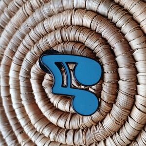 FREE W PURCHASE: New Music Note Enamel Pin